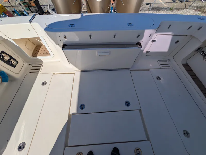 Slide: The Image of Scout 380 LXF 2018 - 6