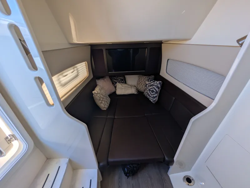 Slide: The Image of Scout 380 LXF 2018 - 33