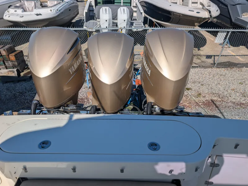 Slide: The Image of Scout 380 LXF 2018 - 5