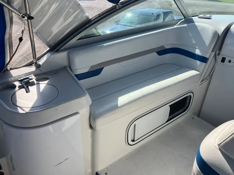 Slide: The Image of Formula 27 PERFORMANCE CRUISER 1997 - 12