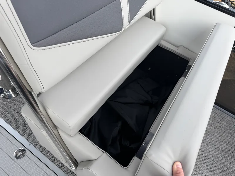 Slide: The Image of Barletta CABRIO 24UE 2025 - 28