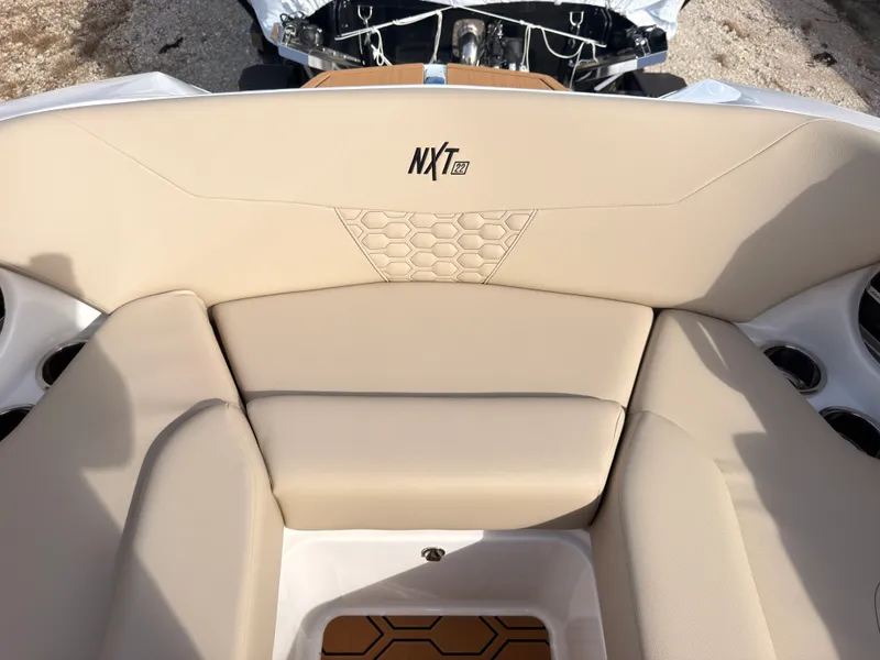 Slide: The Image of Mastercraft NXT22 2027 - 61