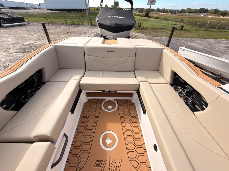 Slide: The Image of Mastercraft NXT22 2027 - 17