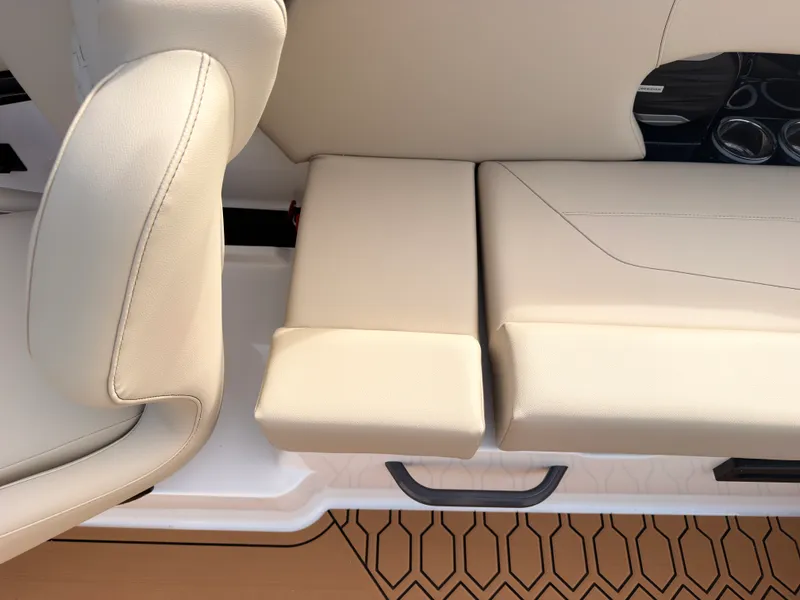 Slide: The Image of Mastercraft NXT22 2027 - 19