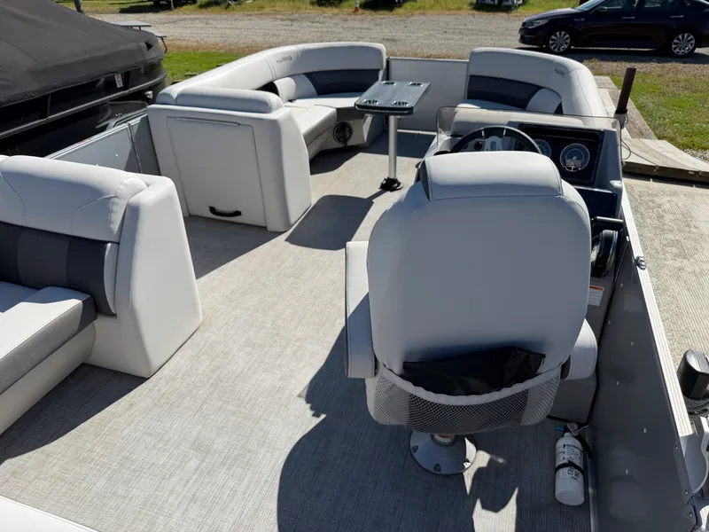 Slide: The Image of Harris CRUISER 230 CS 2023 - 18