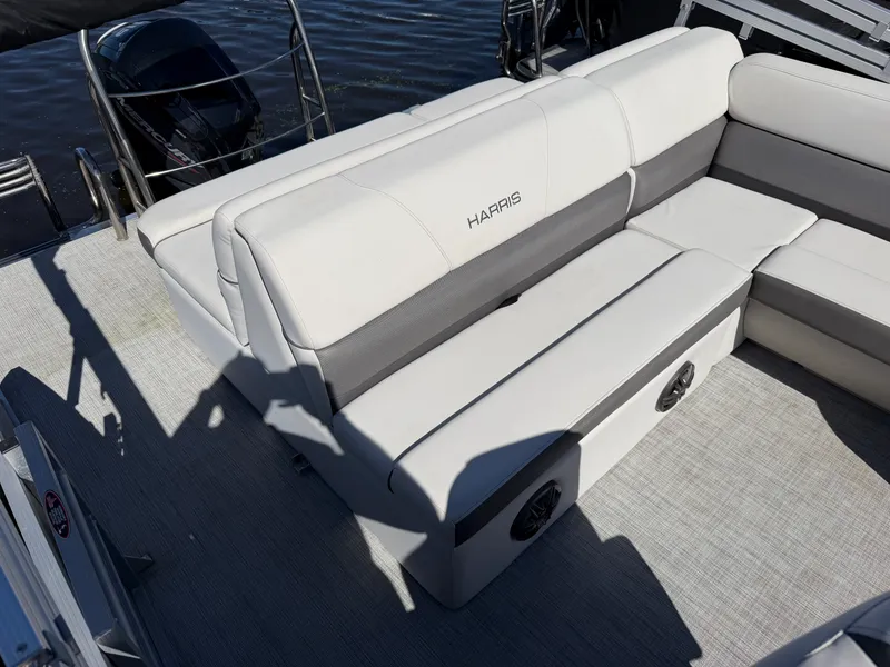 Slide: The Image of Harris CRUISER 230 CS 2023 - 16