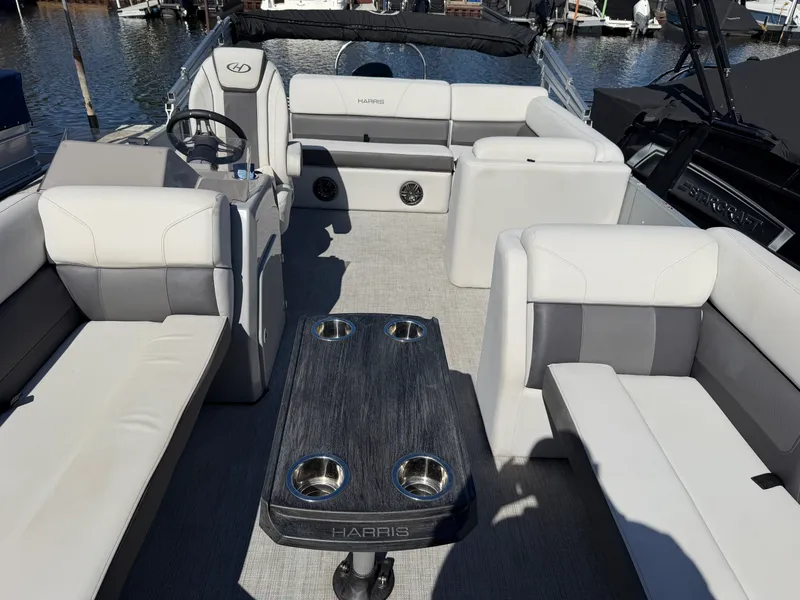 Slide: The Image of Harris CRUISER 230 CS 2023 - 41