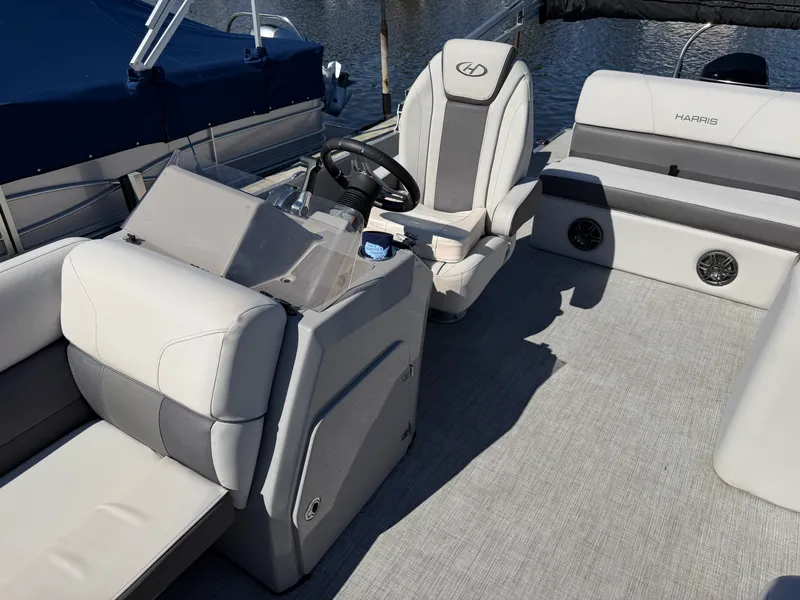 Slide: The Image of Harris CRUISER 230 CS 2023 - 42