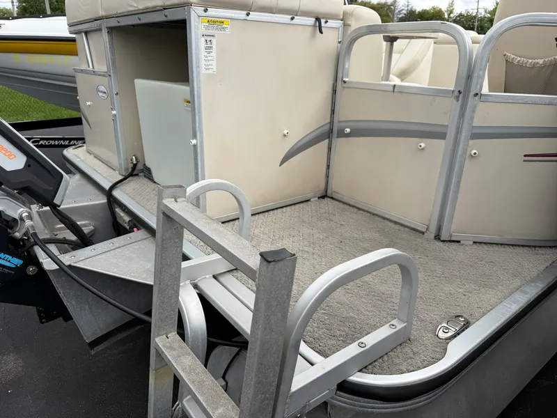 Slide: The Image of Veranda V20RL 2008 - 4