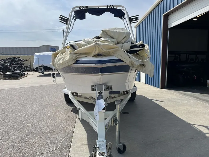 Slide: The Image of MasterCraft ProStar 205 2000 - 8