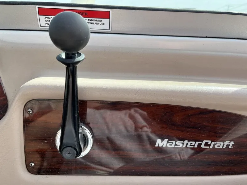 Slide: The Image of MasterCraft ProStar 205 2000 - 16