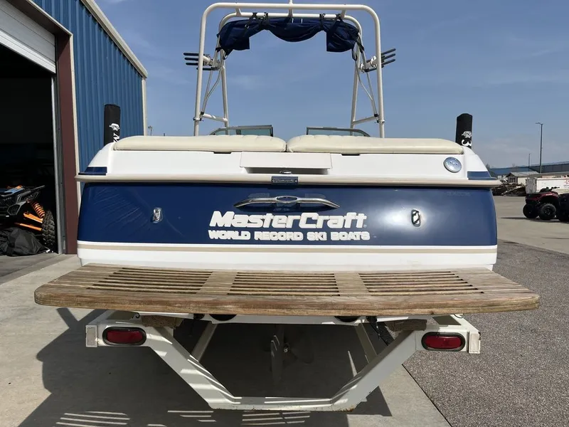 Slide: The Image of MasterCraft ProStar 205 2000 - 4