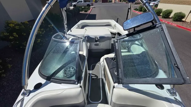 Slide: The Image of Malibu WAKESETTER 23 XTI 2003 - 10