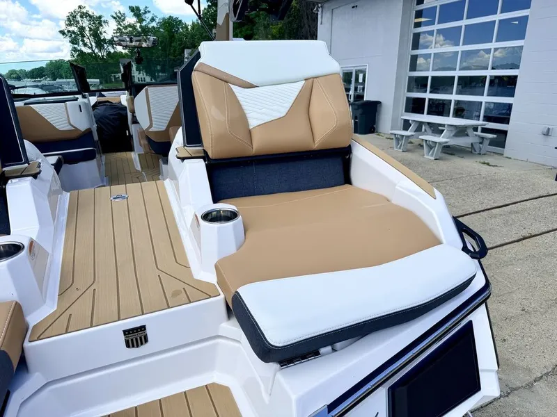 Slide: The Image of MasterCraft X24 2026 - 57