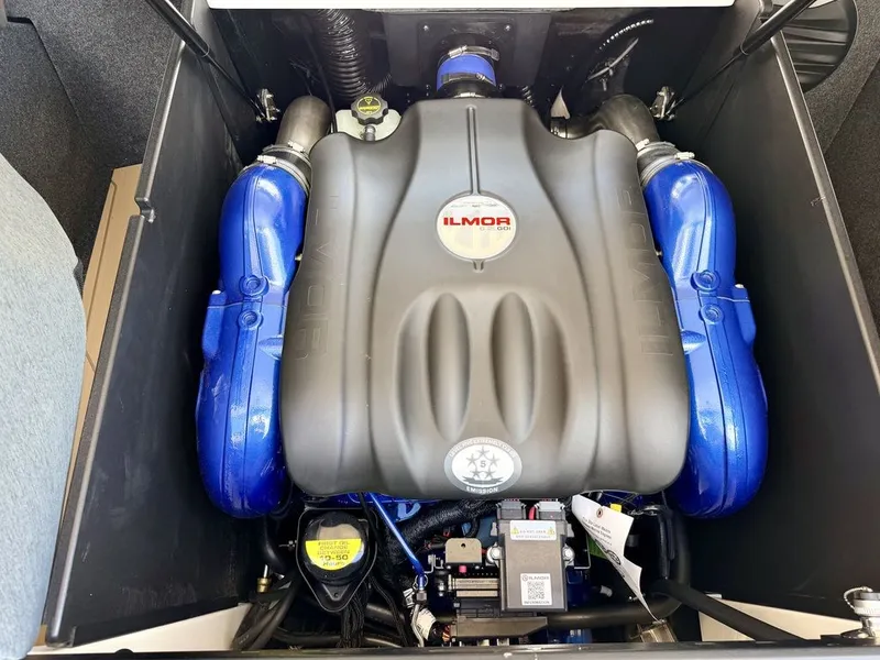 Slide: The Image of MasterCraft X24 2026 - 16
