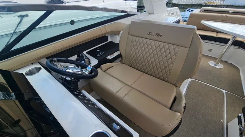 Slide: The Image of Sea Ray 310 SLX 2019 - 20