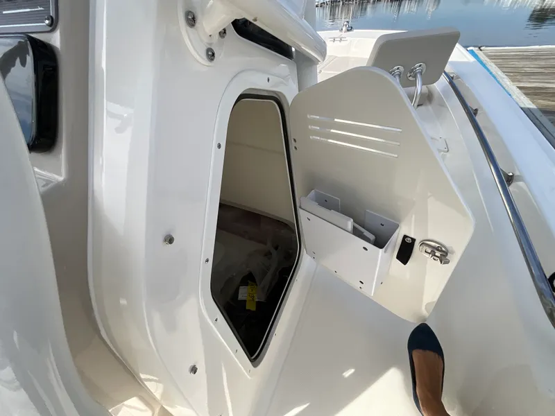 Slide: The Image of Boston Whaler 210 Montauk 2027 - 13