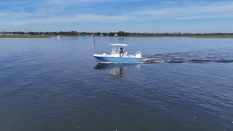 Slide: The Image of Boston Whaler 210 Montauk 2027 - 1