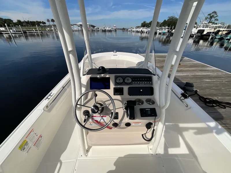 Slide: The Image of Boston Whaler 210 Montauk 2027 - 8