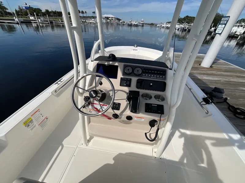 Slide: The Image of Boston Whaler 210 Montauk 2027 - 11
