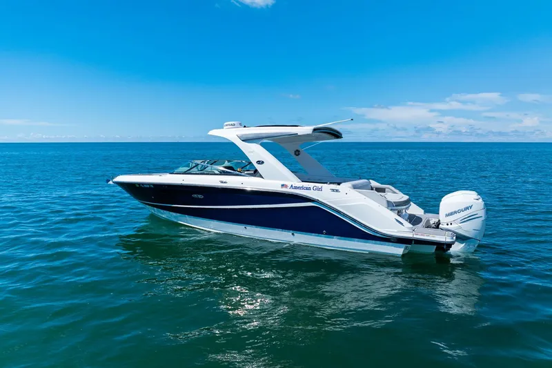 Slide: The Image of Sea Ray 310 SLX OB 2023 - 7