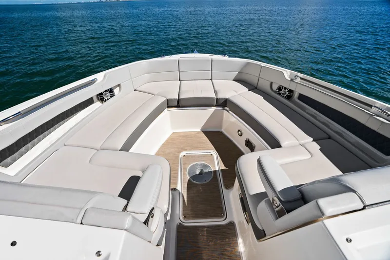 Slide: The Image of Sea Ray 310 SLX OB 2023 - 19