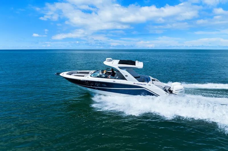 Slide: The Image of Sea Ray 310 SLX OB 2023 - 0