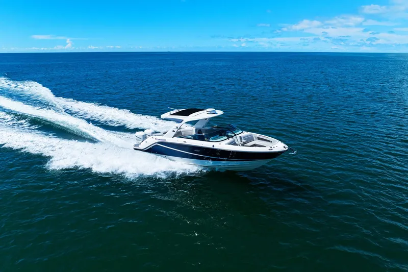 Slide: The Image of Sea Ray 310 SLX OB 2023 - 12