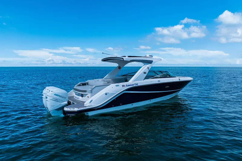 The Image of Sea Ray 310 SLX OB 2023 - undefined