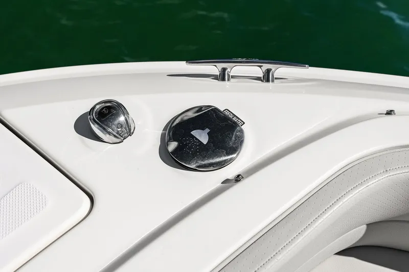 Slide: The Image of Sea Ray 310 SLX OB 2023 - 21
