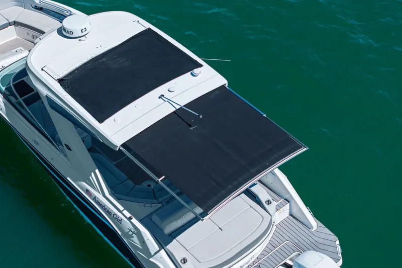 Slide: The Image of Sea Ray 310 SLX OB 2023 - 9
