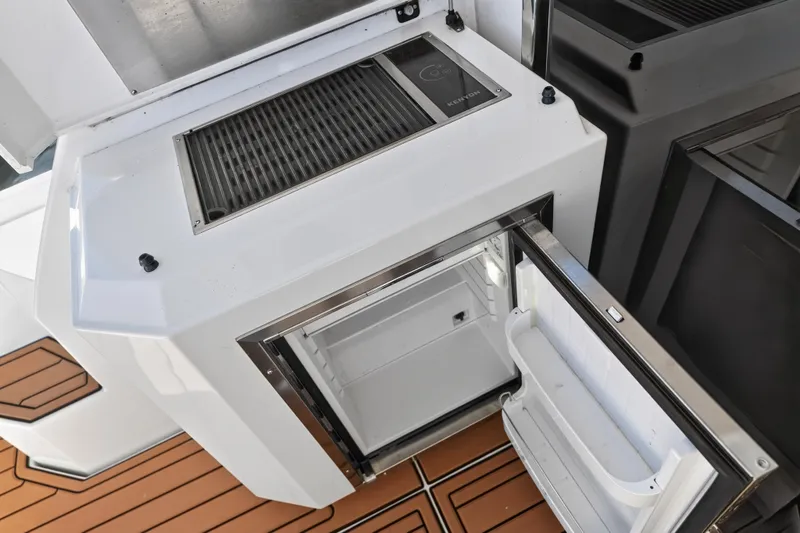Slide: The Image of Cruisers 48 CANTIUS 2017 - 19