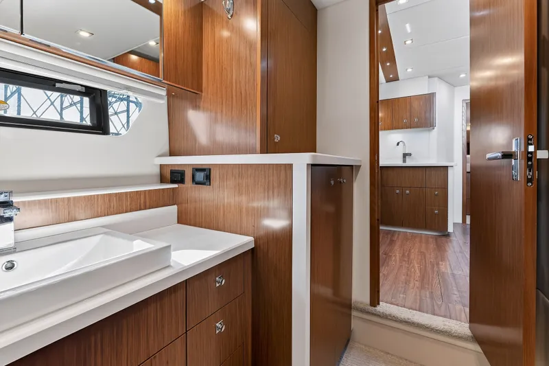 Slide: The Image of Cruisers 48 CANTIUS 2017 - 48