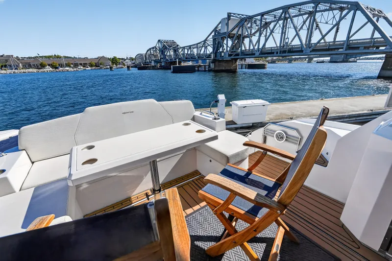 Slide: The Image of Cruisers 48 CANTIUS 2017 - 10