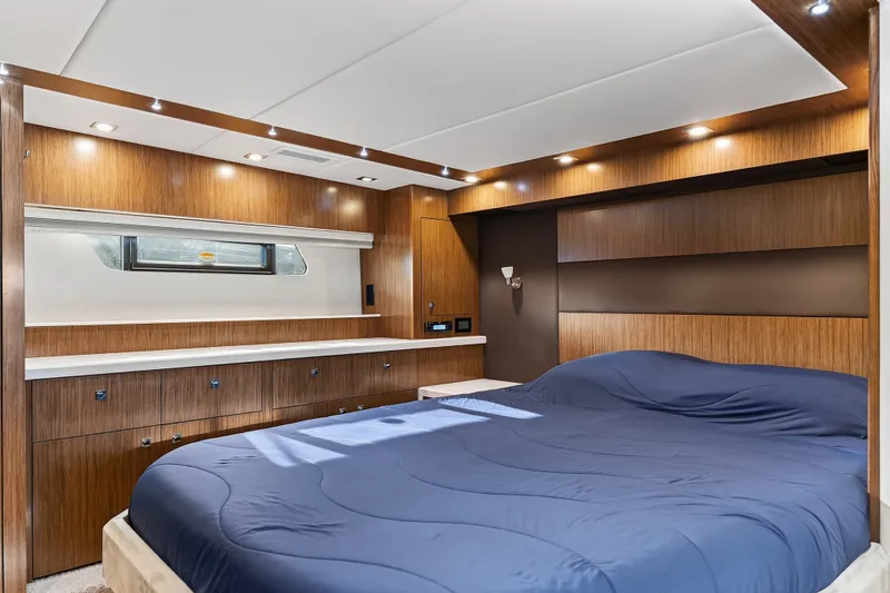 Slide: The Image of Cruisers 48 CANTIUS 2017 - 45