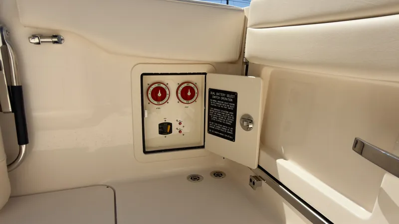 Slide: The Image of Grady-White Canyon 266 2027 - 40
