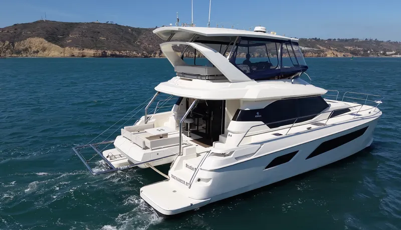 Slide: The Image of Aquila 44 YACHT 2018 - 11