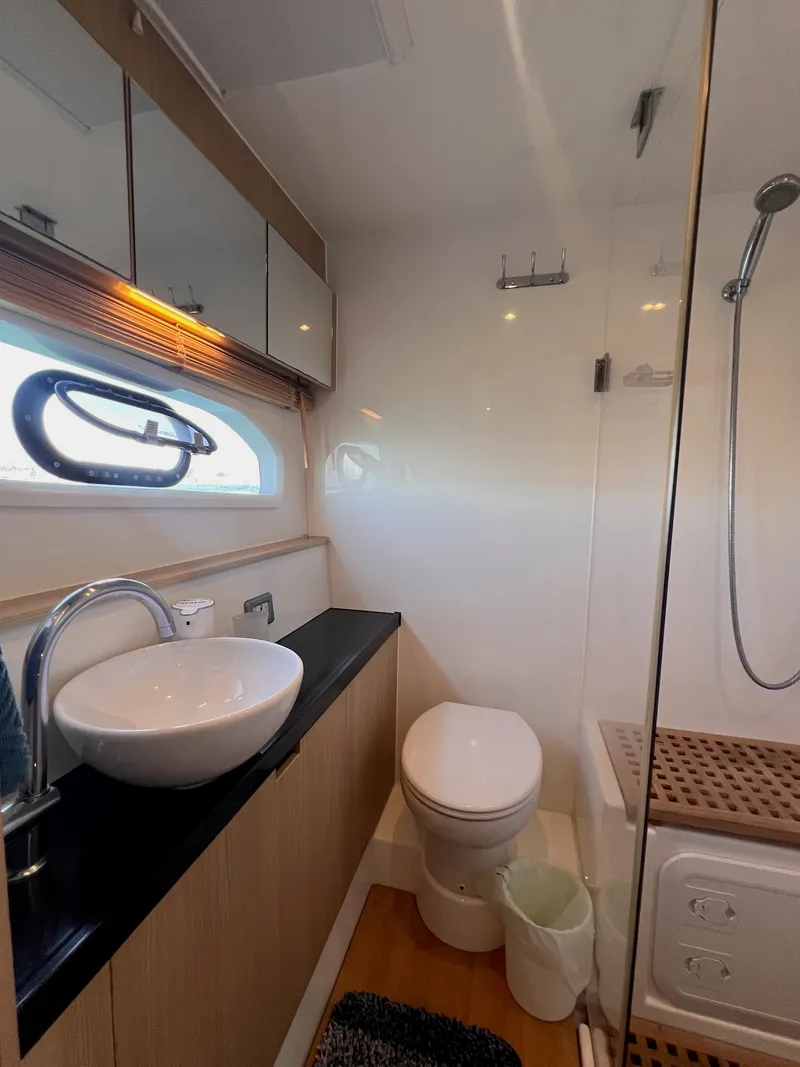 Slide: The Image of Aquila 44 YACHT 2018 - 18