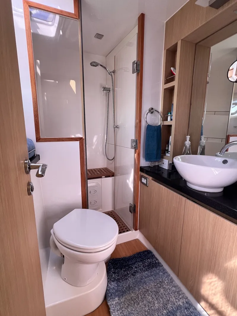 Slide: The Image of Aquila 44 YACHT 2018 - 40