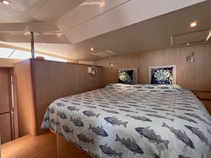 Slide: The Image of Aquila 44 YACHT 2018 - 46