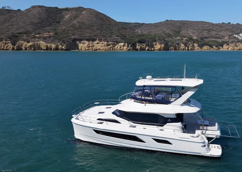 Slide: The Image of Aquila 44 YACHT 2018 - 6
