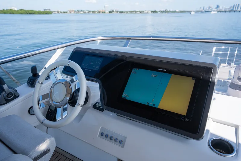 Slide: The Image of Azimut S6 2022 - 47
