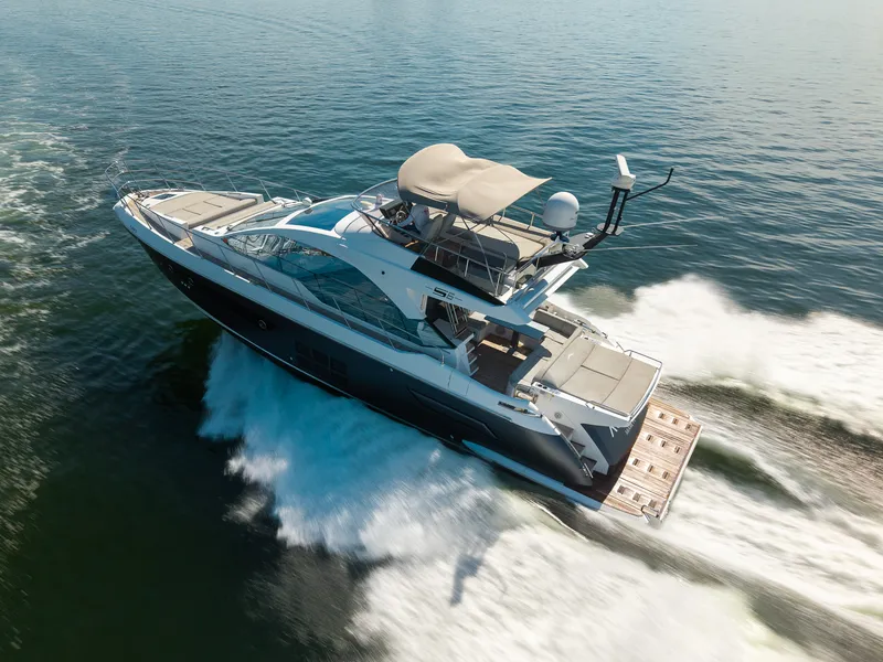 Slide: The Image of Azimut S6 2022 - 9