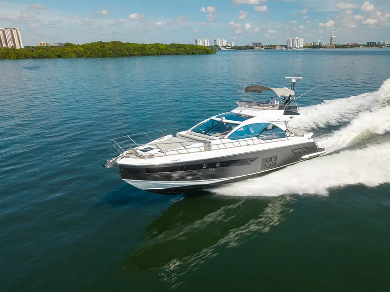 Slide: The Image of Azimut S6 2022 - 0