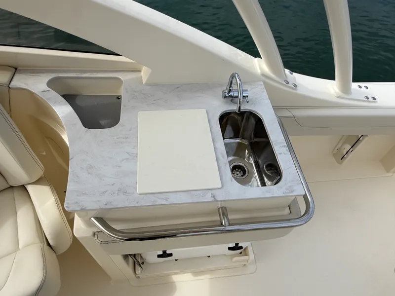 Slide: The Image of Scout 240 Dorado 2027 - 13