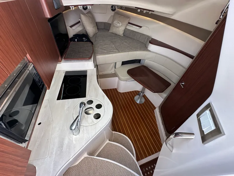 Slide: The Image of Grady-White 330 EXPRESS 2020 - 20