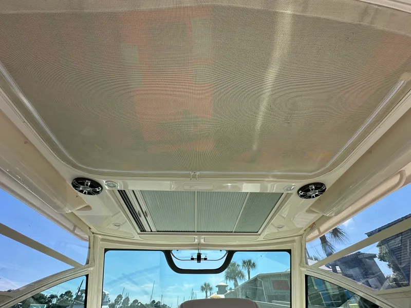 Slide: The Image of Grady-White 330 EXPRESS 2020 - 13
