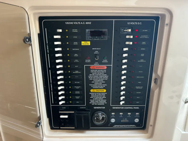 Slide: The Image of Grady-White 330 EXPRESS 2020 - 28
