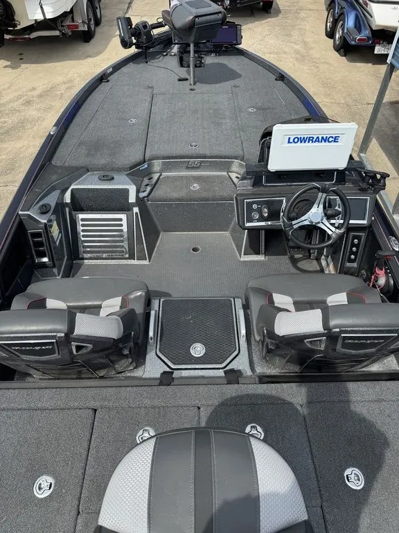 Slide: The Image of Ranger Z520R 2023 - 5
