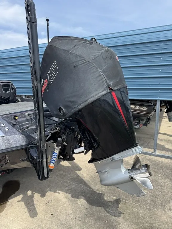 Slide: The Image of Ranger Z520R 2023 - 4